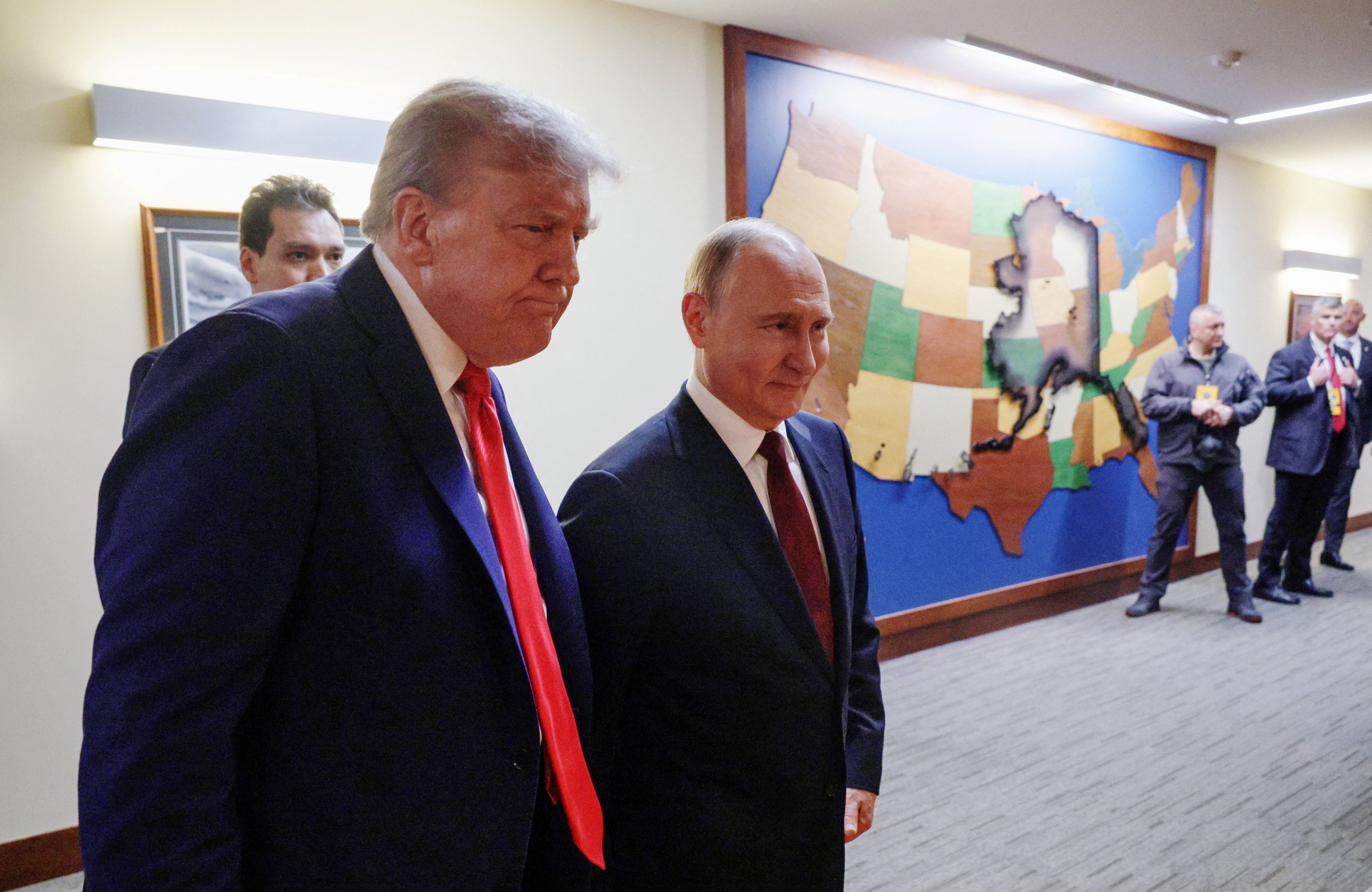 Donald Trump e Vladimir Putin no Alasca
