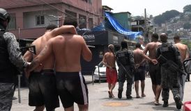 Cerca de 70 homens fizeram segurança de líder do CV que conseguiu fugir