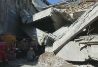 Terremoto após desabamento de escola na Indonésia dificulta buscas