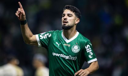 Flaco López revela metas escritas e fala sobre desafio de jogar com Messi