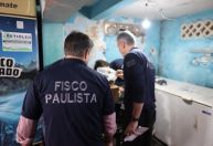 Operação investiga bares suspeitos de venda irregular de bebidas em SP