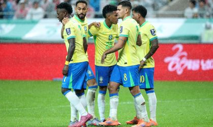 Ancelotti reage às atuações de Estêvão e Rodrygo em goleada da Seleção