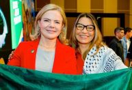 "Não há nada de errado", diz Gleisi sobre apoio da Presidência à Janja