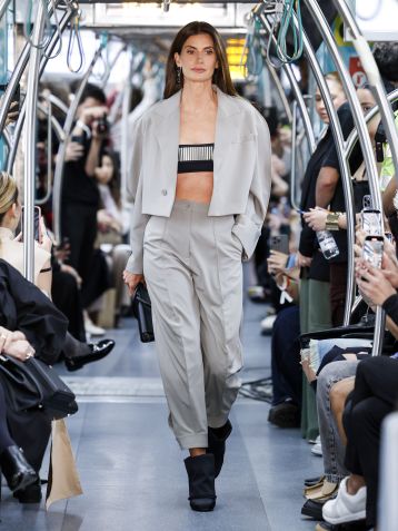 Isabella Fiorentino no desfile de Gloria Coelho durante o SPFW N60 • Ze Takahashi/@agfotosite