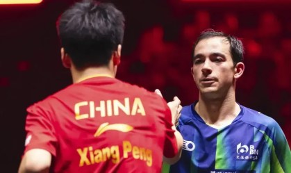 Em duelo equilibrado, Calderano perde para chinês e dá adeus ao China Smash