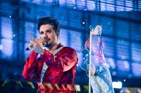 Luan Santana reúne 70 mil pessoas em megashow para gravação de DVD; veja