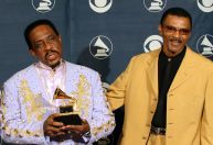 Ike Turner Jr., filho de Tina Turner, morre aos 67 anos, diz site