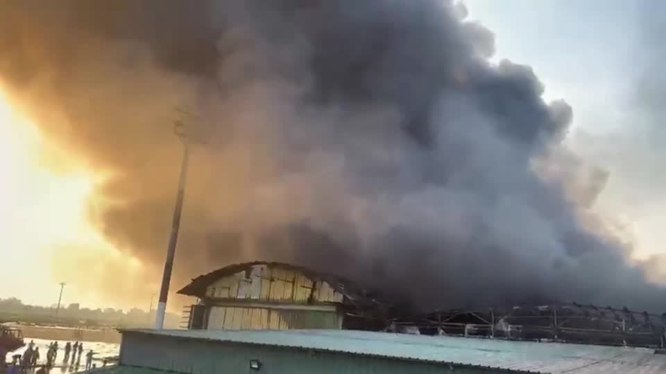 Fire breaks out at Dhaka airport's cargo terminal, ANI reports