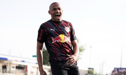 Meia do Bragantino, Jhon Jhon nega ataque ao Palmeiras e manda recado