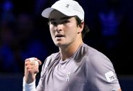 Horário e onde assistir à estreia de João Fonseca no Masters 1000 de Paris