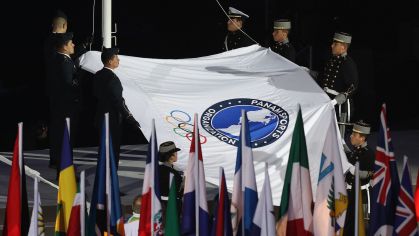 Bandeira da Panam Sports sendo erguida durante cerimônia de abertura