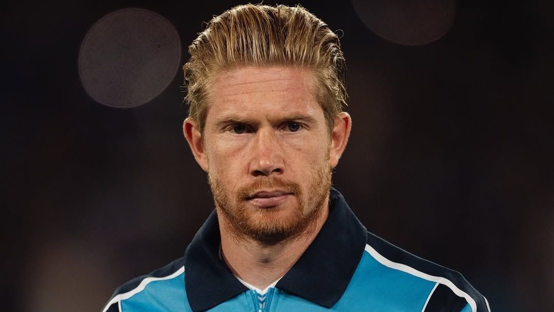 Kevin De Bruyne, jogador no Napoli, passa por cirurgia
