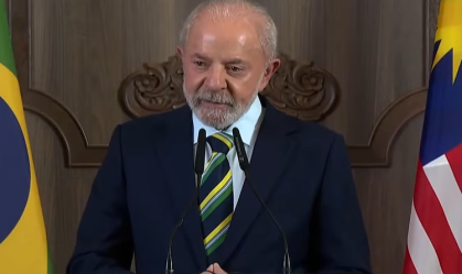 Lula diz que avião de Trump é melhor que o seu e brinca: "Penei mais"