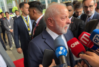 Lula diz que "colocará os problemas na mesa" com Trump