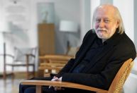 Duas obras do vencedor do Nobel de Literatura de 2025 chegarão ao Brasil