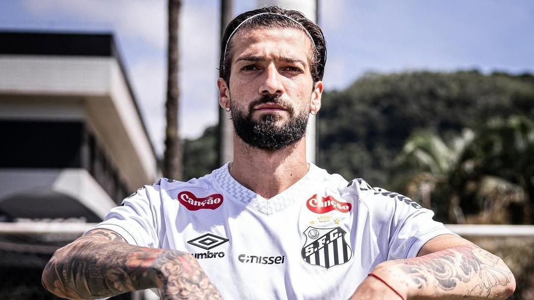 Lautaro, atleta do Santos