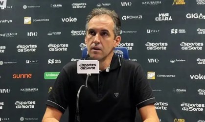 Léo Condé deixa o Ceará após rebaixamento para a Série B