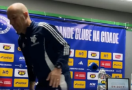 Cruzeiro: Jardim surpreende e abandona coletiva após detonar a arbitragem