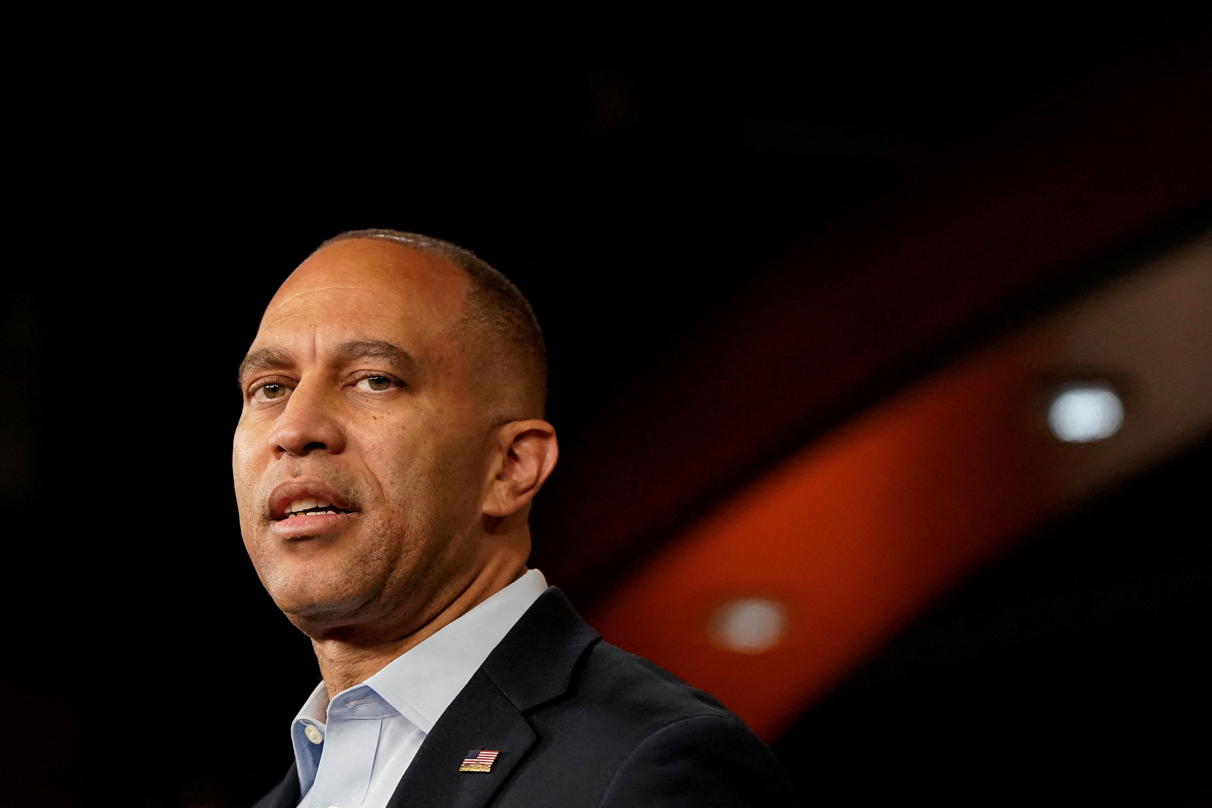 Líder democrata Hakeem Jeffries em Washington