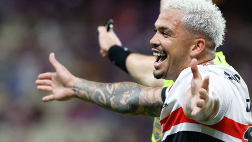 Luciano marcou o segundo gol do São Paulo contra o Fortaleza