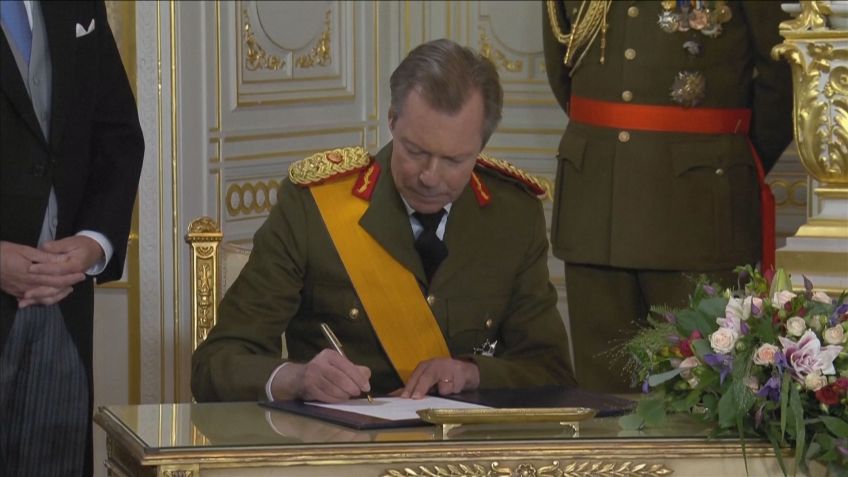 Grão-duque Henri de Luxemburgo abdica e entrega o trono ao filho Guillaume • REUTERS