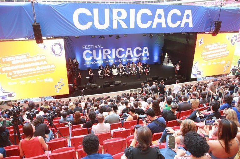 MEC anuncia 5 mil vagas em novos cursos de tecnologia