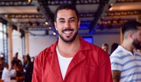 Ex-BBB Maike atualiza status de relacionamento com Renata Saldanha