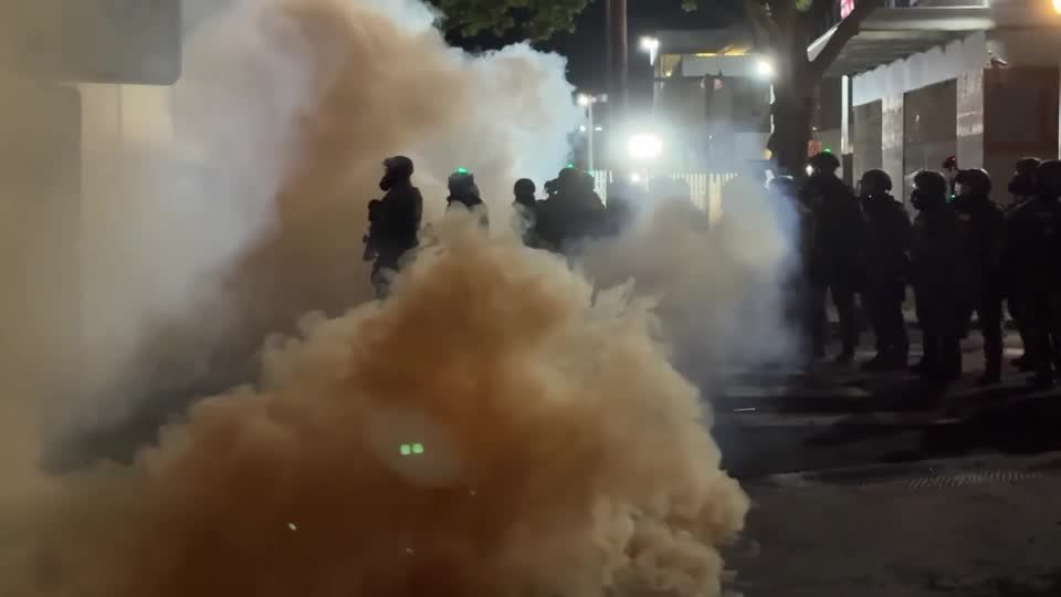 Juiz bloqueia envio da Guarda Nacional a Portland duas vezes; Entenda