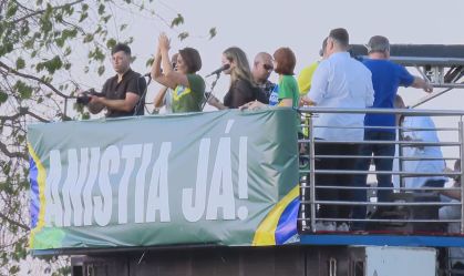 Em ato, Michelle defende Israel e fala em anistia irrestrita