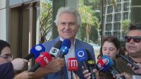 Ou é carne, ou é peixe, diz Caiado sobre Sabino querer ficar no governo