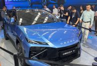 Omoda 4 é apresentado de olho em jovens e eleva briga entre SUVs compactos