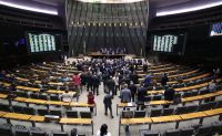 Em derrota para governo, Câmara retira de pauta MP que renderia R$ 17 bi