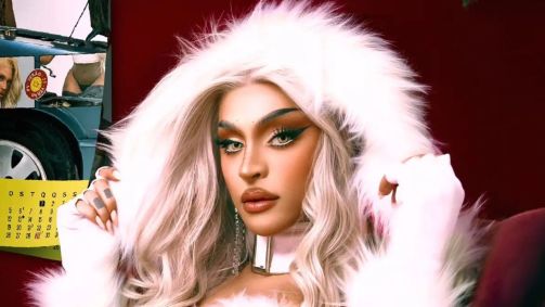 Pabllo Vittar anuncia álbum de Natal, "Prazer, Mamãe Noel" | CNN Brasil
