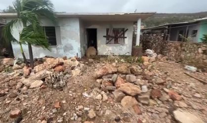 Passagem do furacão em Cuba deixa casas e plantações destruídas