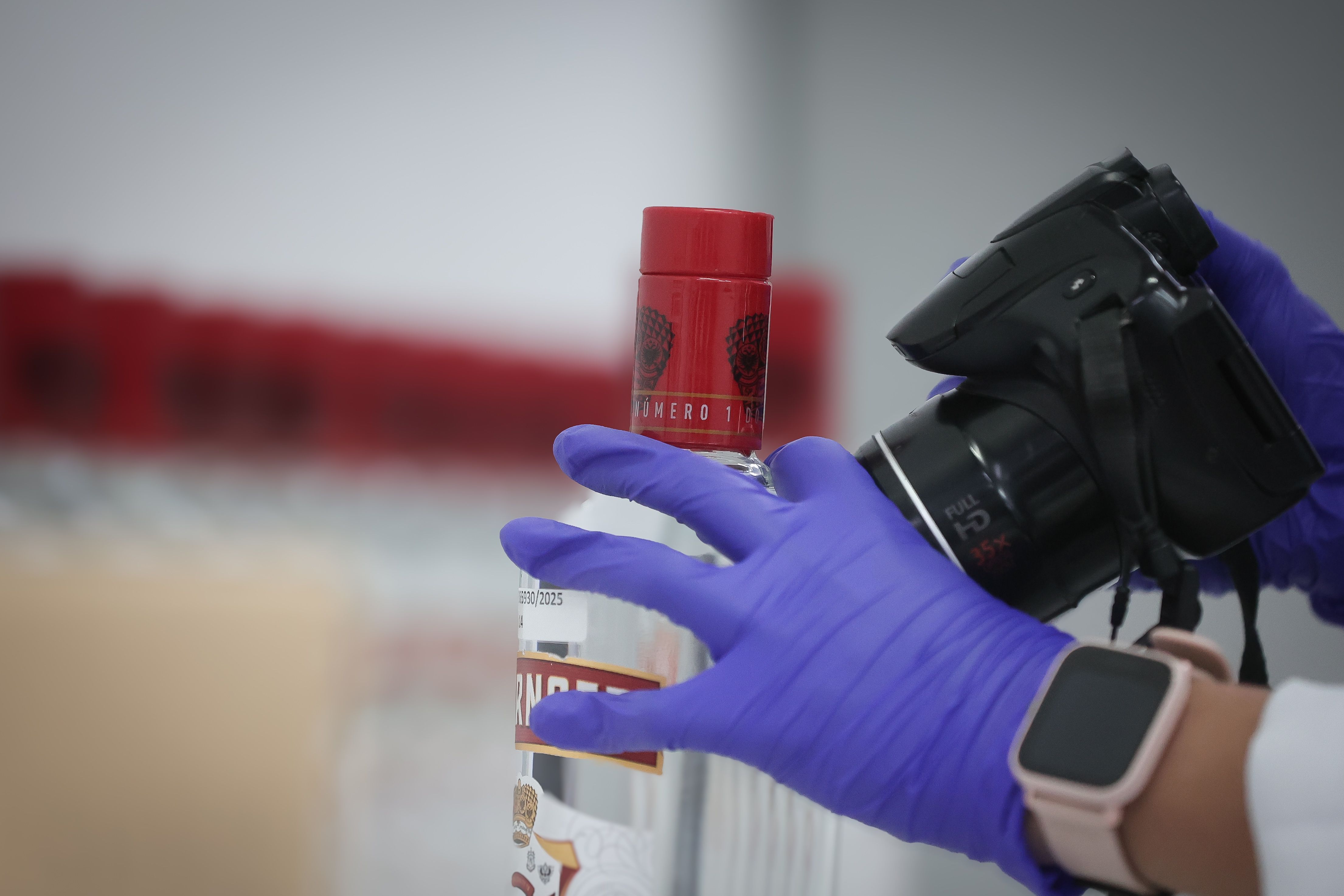 Perícia em bebidas com suspeita de metanol (12)