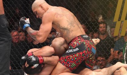 Veja nocaute de Alex Poatan em Ankalaev no UFC