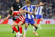 Com gol no fim, Porto vence Estrela Vermelha pela Europa League