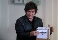 Eleição legislativa é encerrada na Argentina com baixa participação