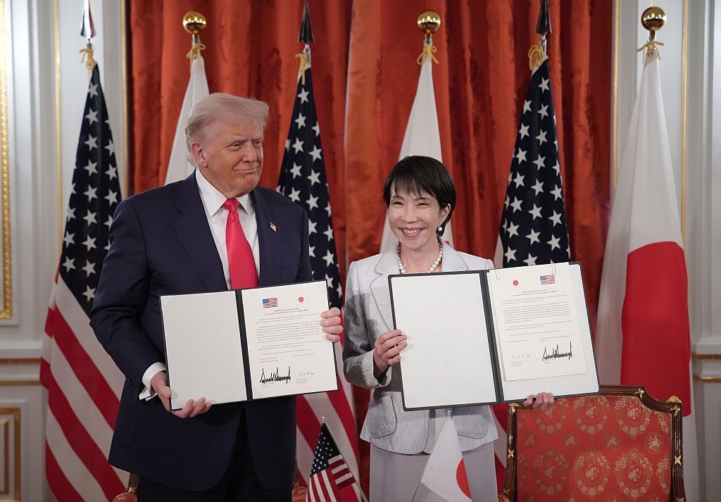 Presidente Trump se reúne com a primeira-ministra do Japão