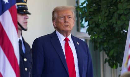 Trump ameaça Nigéria com ação militar se país não deter ataques a cristãos