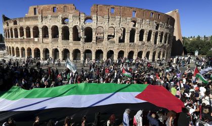 Milhares protestam na Europa após Israel interceptar flotilha rumo a Gaza