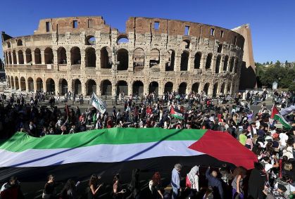 Milhares protestam na Europa após Israel interceptar flotilha rumo a Gaza