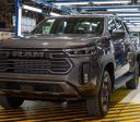 Ram revela nova Dakota, picape média que chega ao Brasil em 2026; veja