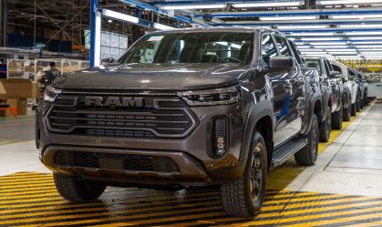 Ram revela nova Dakota, picape média que chega ao Brasil em 2026; veja