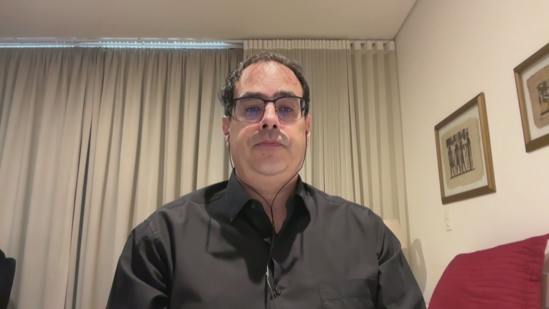 Rafael Alcadipani em entrevista à CNN
