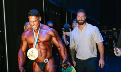CBum se derrete por Ramon Dino em conquista no Mr. Olympia: "Pura alegria"