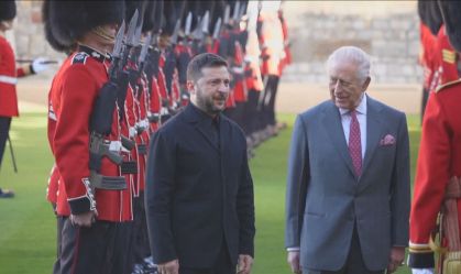 Zelensky se encontra com rei Charles III no Reino Unido