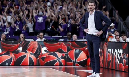 Blazers detonam Warriors no primeiro jogo sob o comando de Tiago Splitter