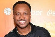 Thiaguinho vai cantar o hino nacional no GP de São Paulo