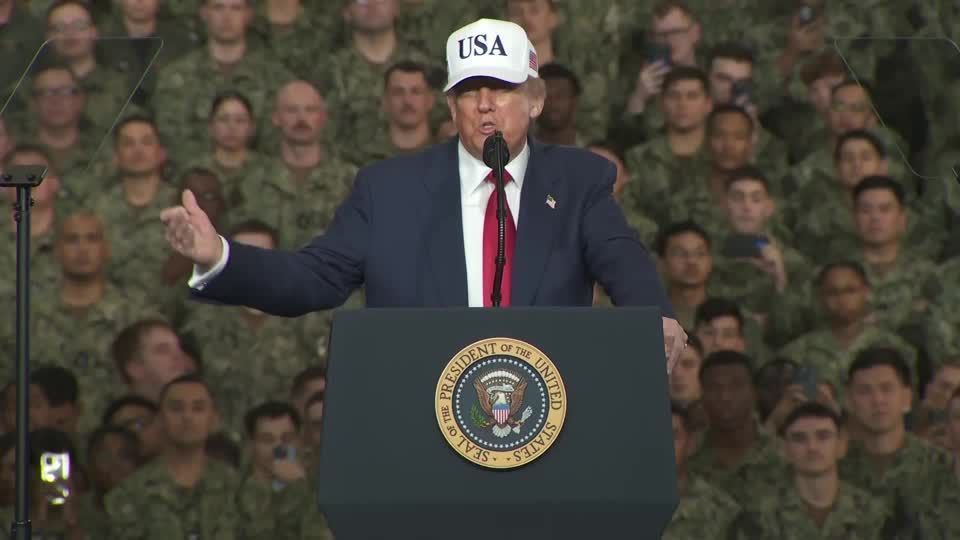Trump discursa para tropas na base naval dos EUA em Yokosuka., no Japão